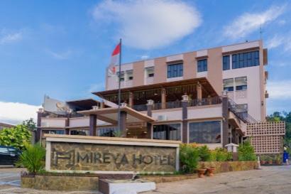 Tabebuya Resto & Resort