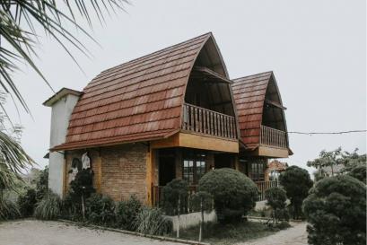 Tabebuya Resto & Resort