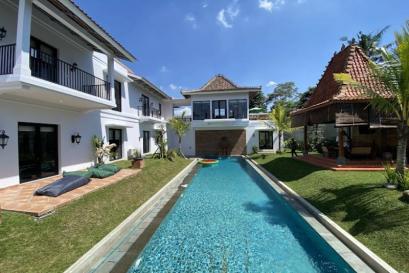 Tabebuya Resto & Resort