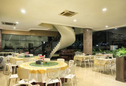 Tabebuya Resto & Resort