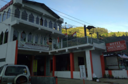 Tabebuya Resto & Resort