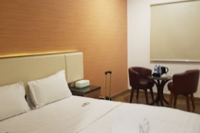 Tabebuya Resto & Resort