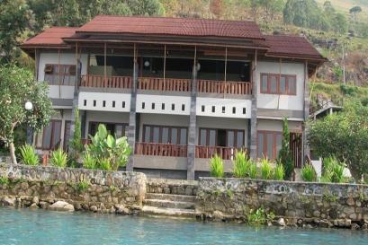 Tabebuya Resto & Resort